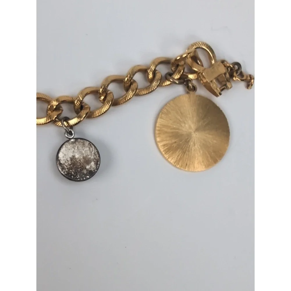 Vintage Monet Gold Tone Charm Bracelet W/Charms Classic Jewelry